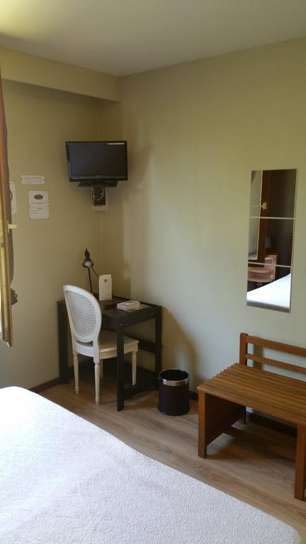 Hotel Le Magiot Montliot-et-Courcelles Pokoj fotografie
