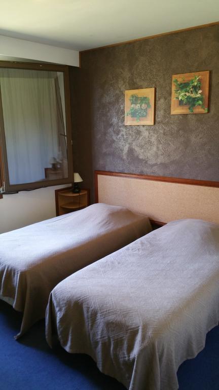 Hotel Le Magiot Montliot-et-Courcelles Pokoj fotografie